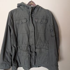 Final weeks, bundle & save Levi’s MilitaryxStyle Khaki Green Jacket 3x.